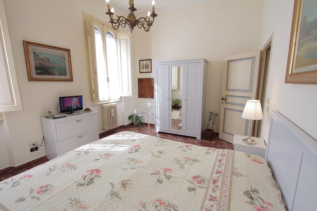 Il Diospero B&B Firenze Ruang foto